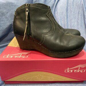 Dansko Veronica Black Leather Women's Ankle Boot - Size 39